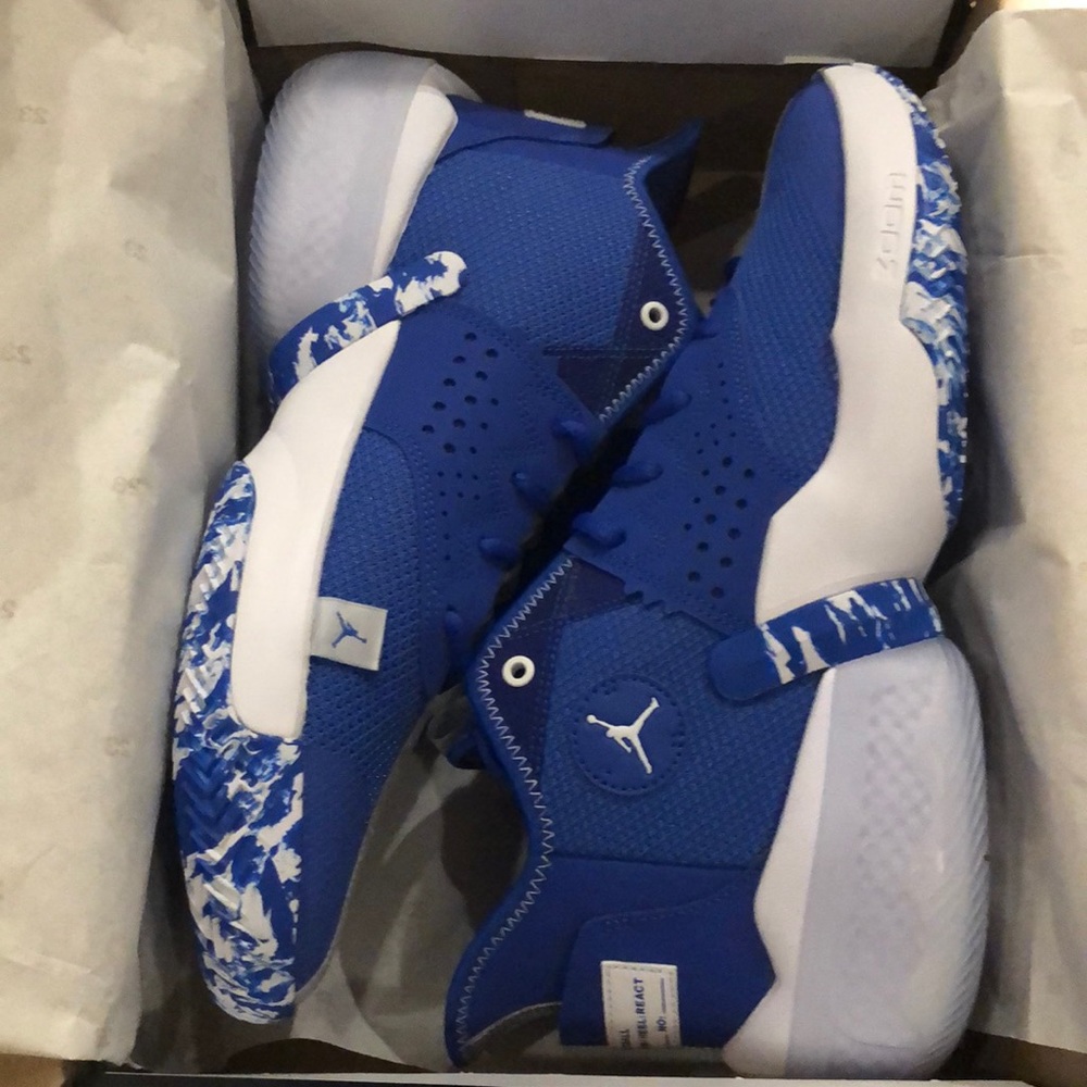 NWT JORDAN ELEVATION REACT. VARIOUS SIZES. Firm! - Picture 6 of 6